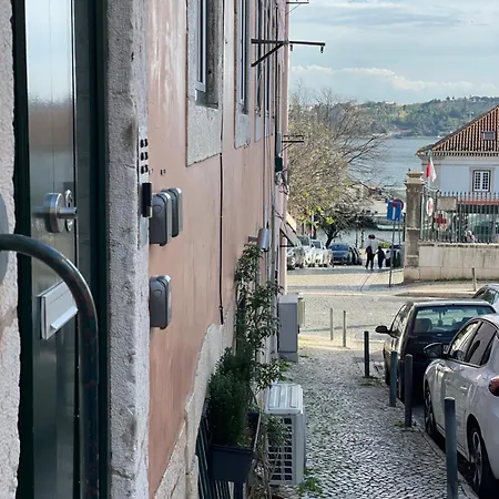 Appartement Lisbon's Gem: Moorish Arch Near River Acces