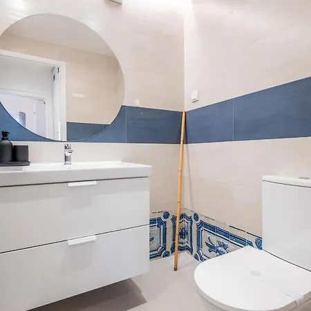 Lisbon's Gem: Moorish Arch Near River Acces *